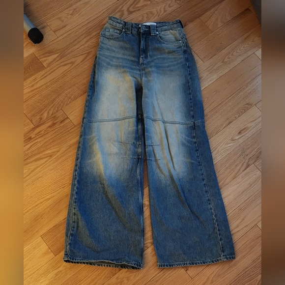 Bershka Mega Baggy Embroidered Jeans - Picture 5 of 8